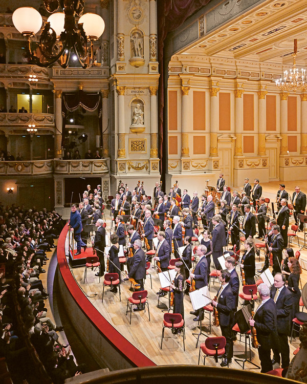 Christian Thielemann und die Sächsische Staatskapelle Dresden in der Semperoper